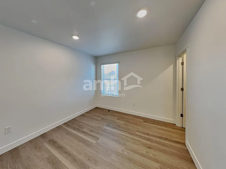 4808 85th Dr NE — Photo 18