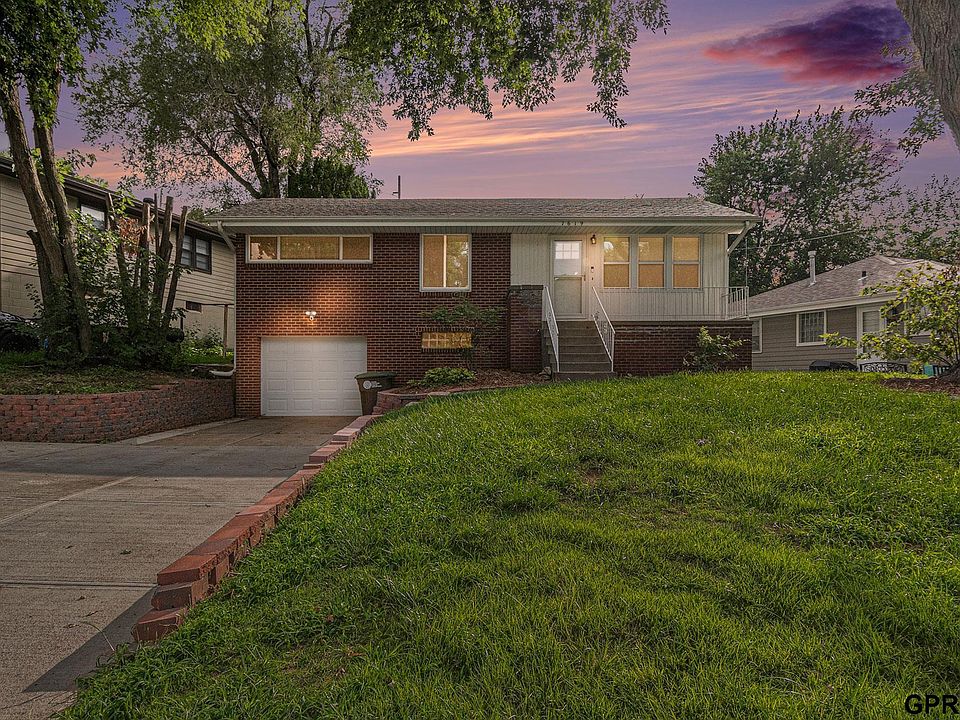 7619 Davis Cir, Omaha, NE 68134 Zillow