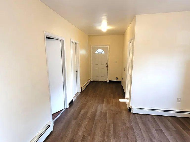 576 Zion St — Photo 15