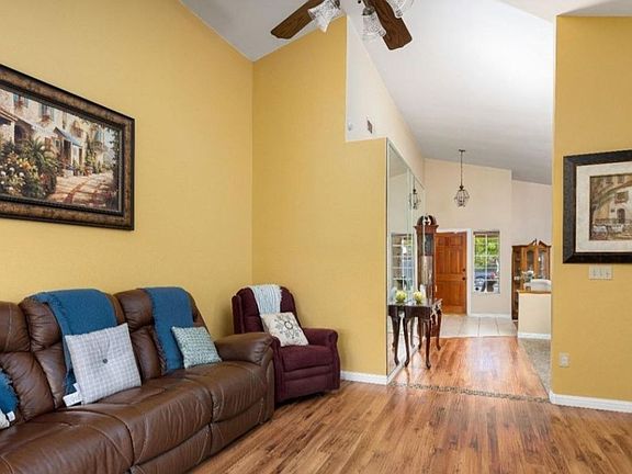 5th image of 6517 Ambergrove St
