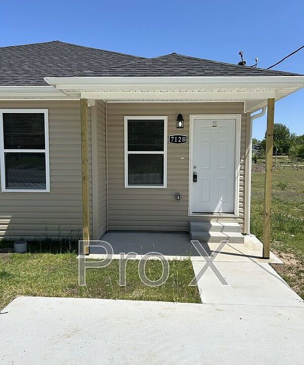 1st image of 712 N Columbus St #B