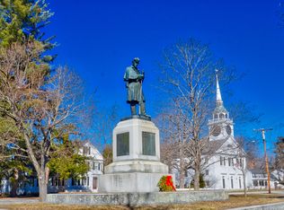 27 Middle St, Amherst, NH 03031