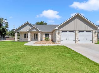 3713 Coyote Trl, Kingsland, TX 78639