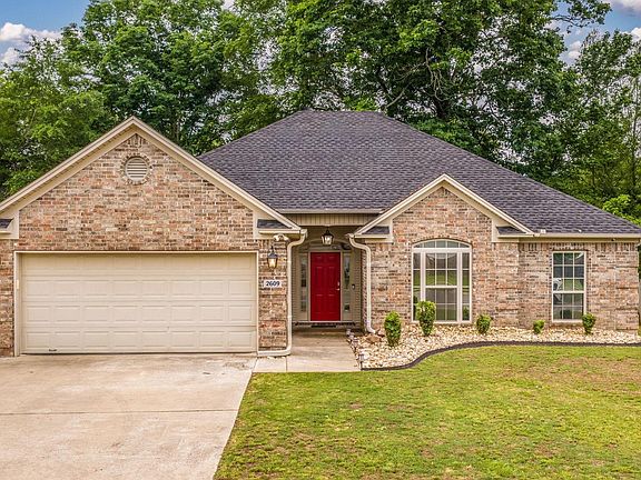 2nd image of 2609 Shadowcreek Dr
