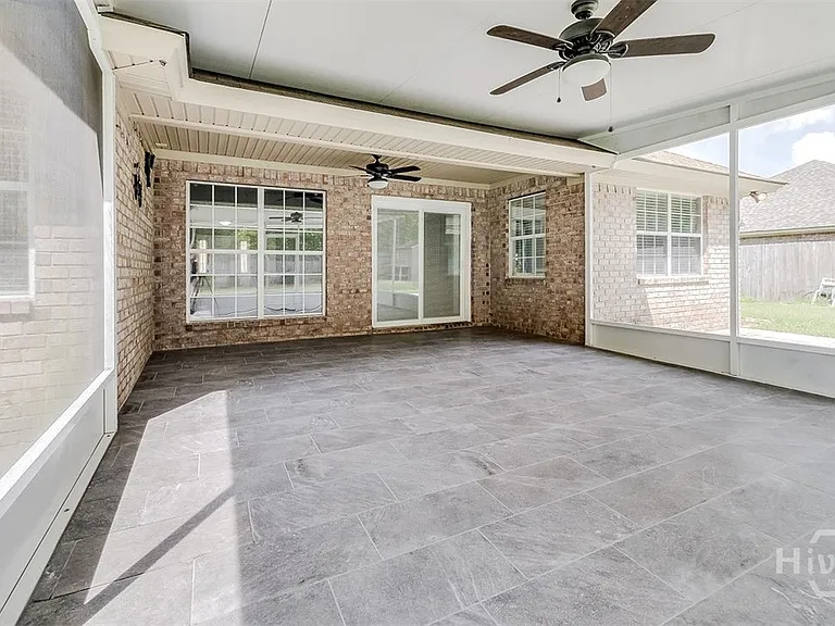 119 Mill Ct — Photo 32