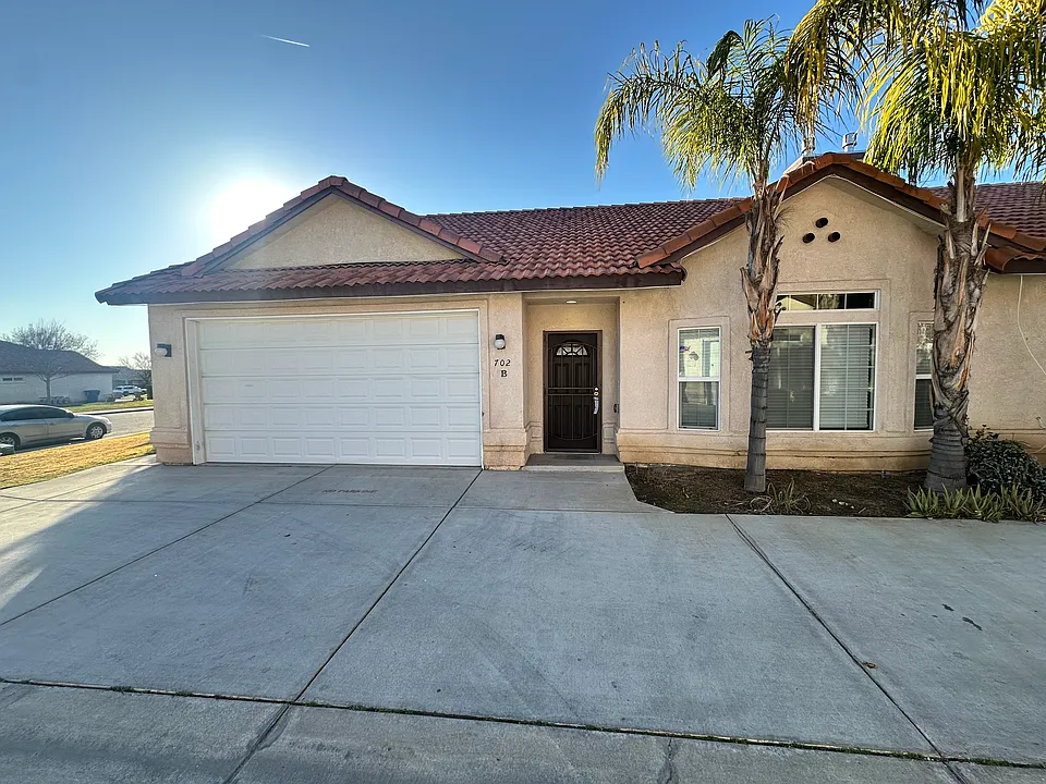 702 Clover Meadow Ct #B