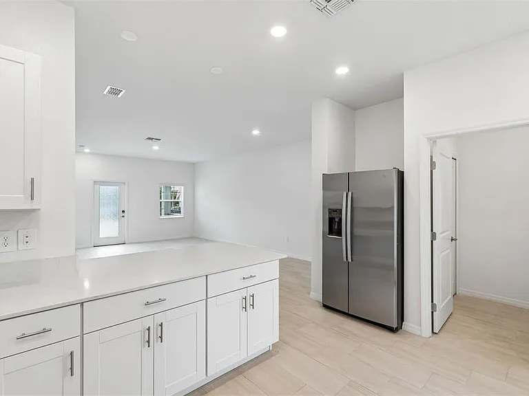 10822 Ichetucknee Way — Photo 23