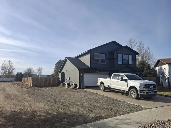 2105 12th Ave W, Williston, ND 58801