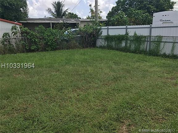 5th image of 19405 NW 42nd Ave