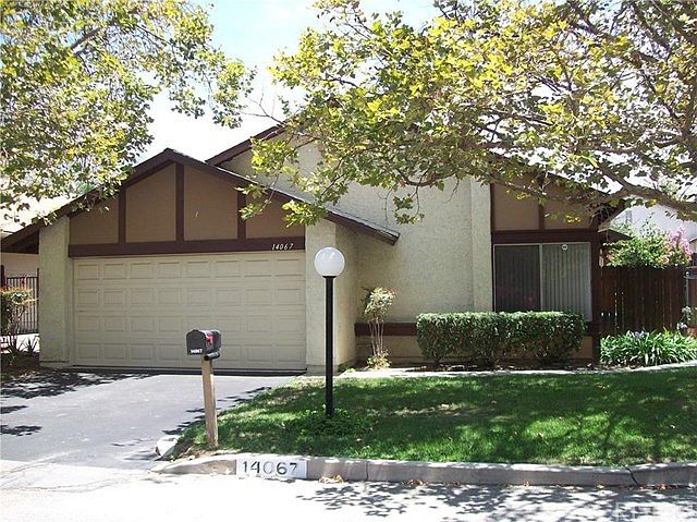 1st image of 14067 Fenton Ln