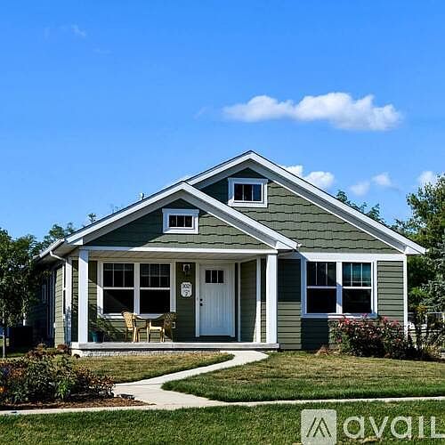 1st image of 3021 W Lake Avenue Cottage #2