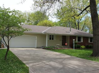 805 NE Balboa Ave, Lees Summit, MO 64086
