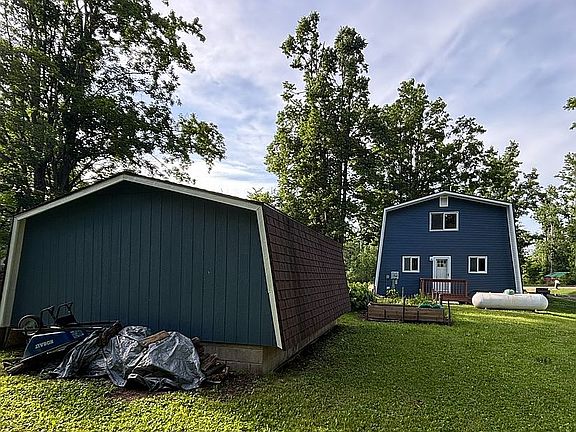 4th image of 3481 Coolwater Ave