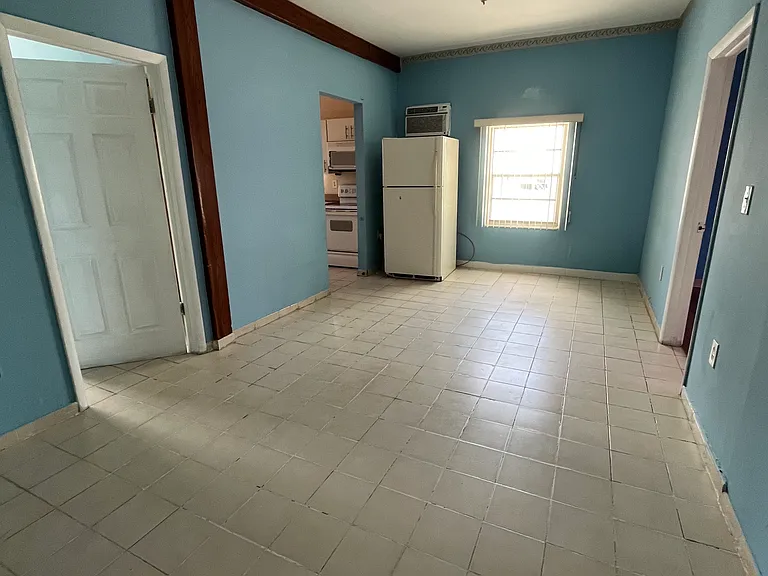 2701 E 4th Ave #5 — Photo 6