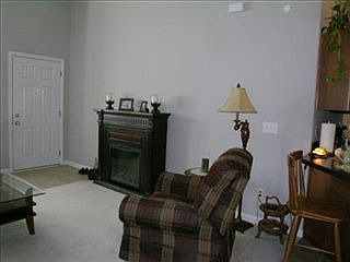 3rd image of 218 Baybrook Cir