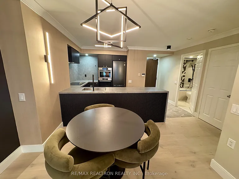 388 Bloor St E #1107 — Photo 12