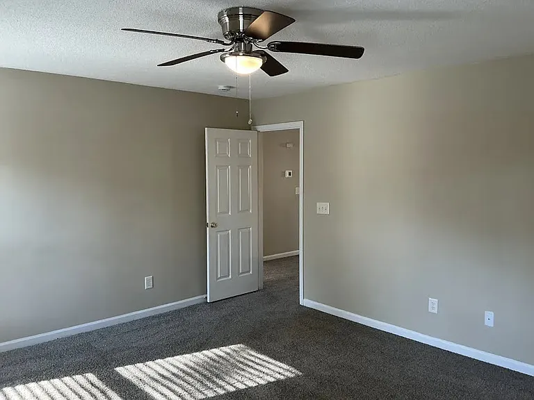 316 Rondelay Dr #1 — Photo 8