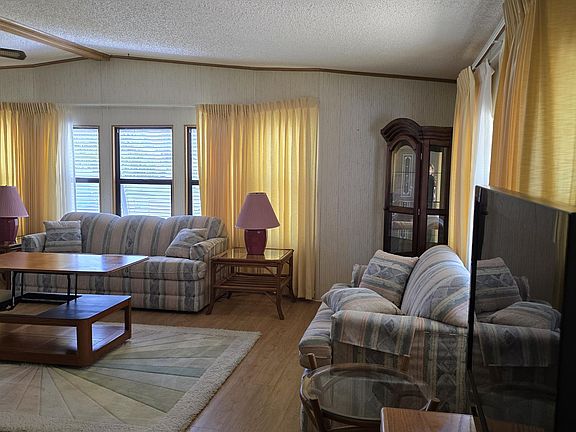 3rd image of 5610 Buckhorn Pl