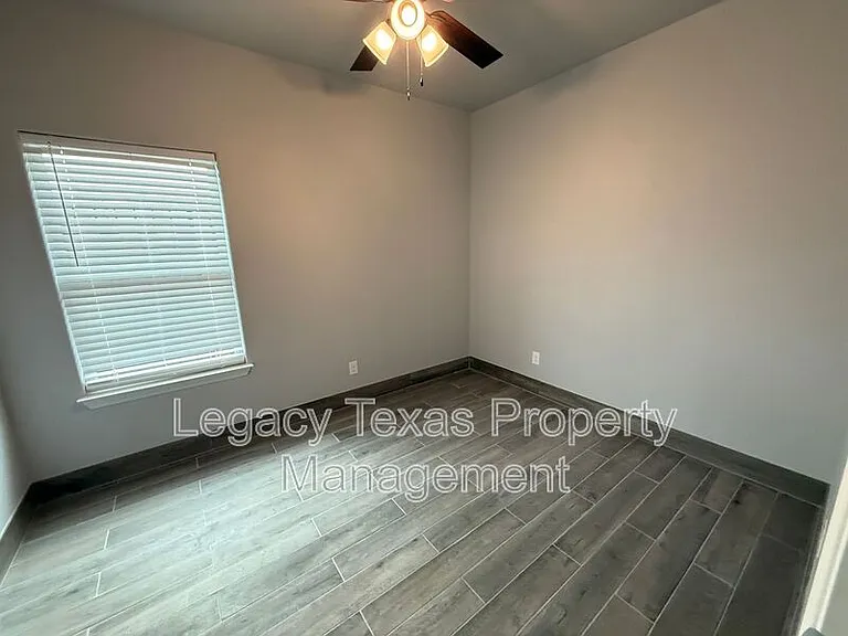 910 Fuller Ave #A — Photo 14