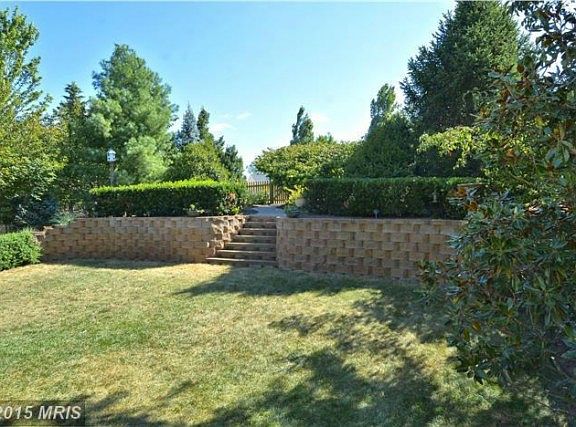 4th image of 21732 Regents Park Cir