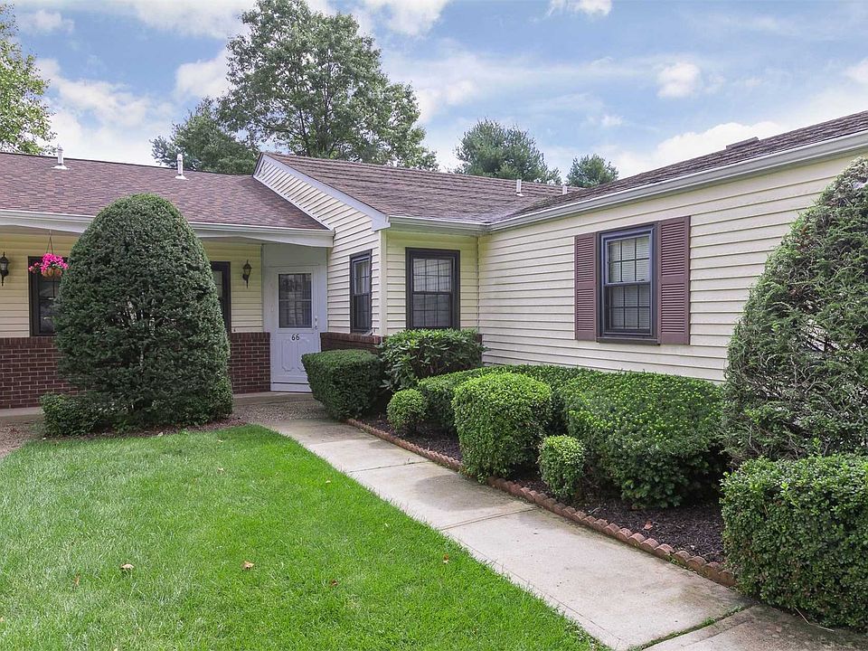 1st image of 66 Knolls Dr