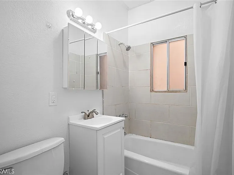 131 S Jackson St #103 — Photo 12