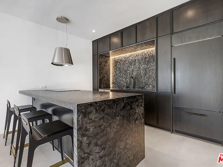 8960 Cynthia St #116 — Photo 10