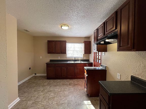 4th image of 4523 Suncrest Dr