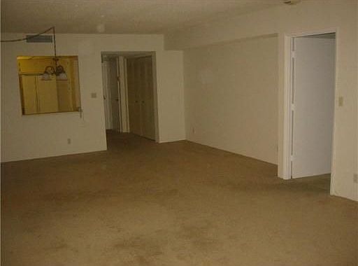 5th image of 20225 NE 34th Ct APT 519