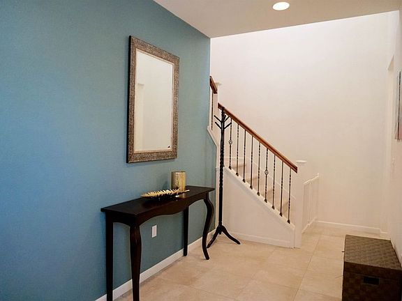 3rd image of 239 W Santa Cruz Way