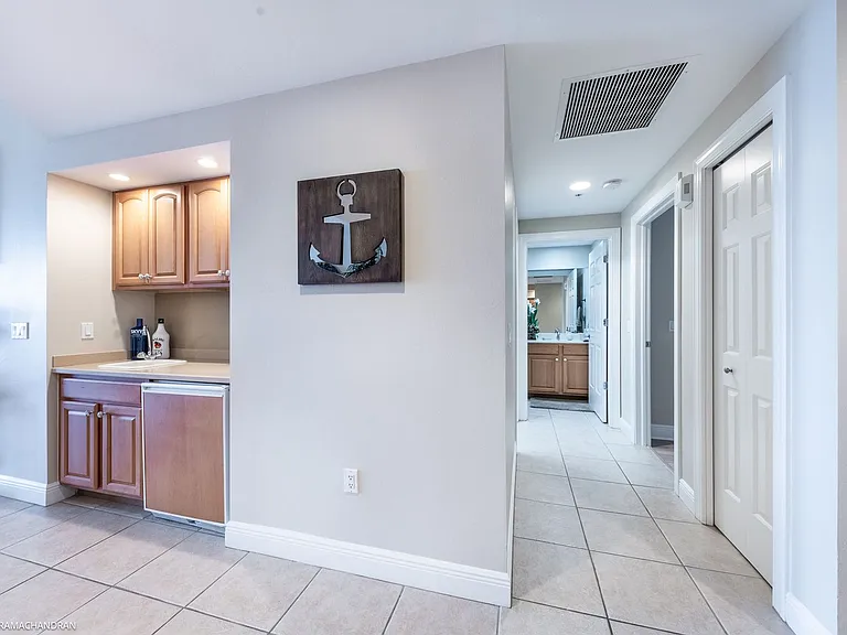 3313 Sunset Key Cir #403 — Photo 12