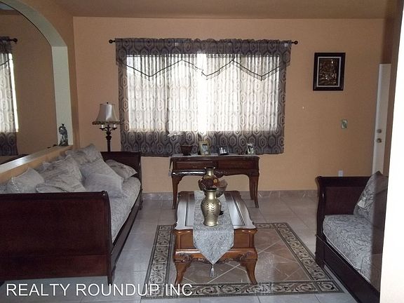 3rd image of 7883 Empingham Way