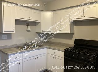 W166N9182 Grand Ave #3, Menomonee Falls, WI 53051