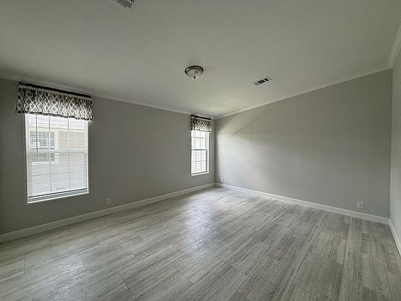 5th image of 4023 68th St N #809