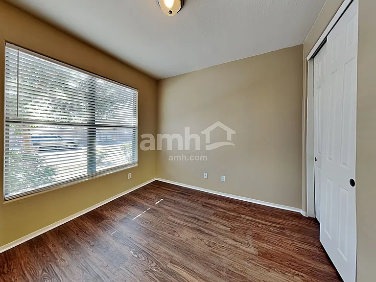 3708 S 100th Gln — Photo 7
