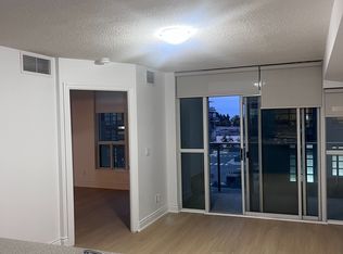 1600 Charles St Unit 402, Whitby, ON L1N 0G4