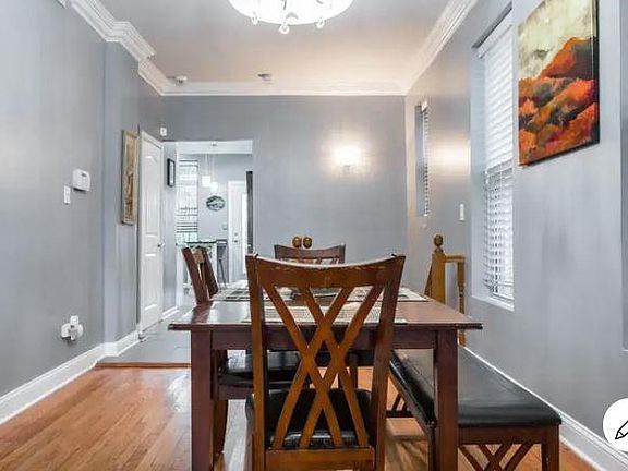 5th image of 2325 N Albany Ave #1