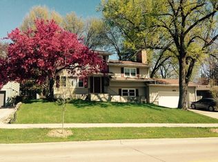 1212 Melrose Ave, Iowa City, IA 52246