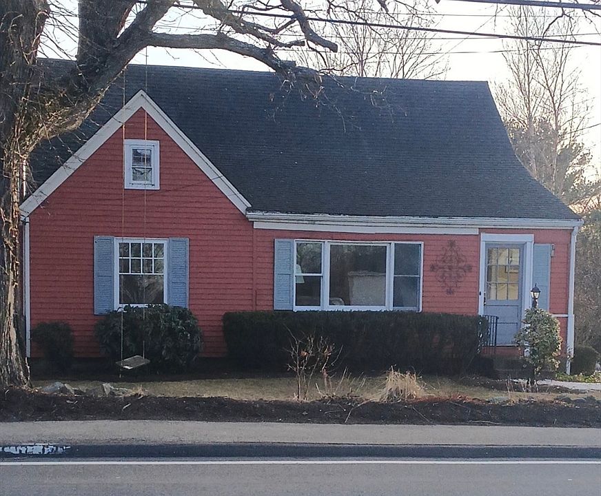 1st image of 207 Topsfield Rd