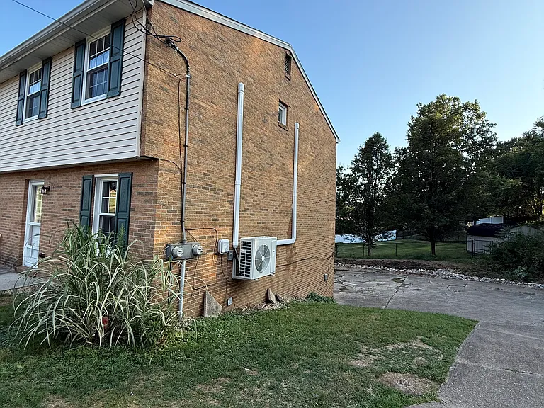 35 Sunnycrest Dr — Photo 16