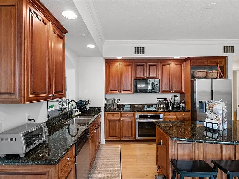100 Beach Dr NE #1501 — Photo 20