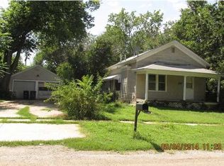 1009 W Carr Ave, El Dorado, KS 67042