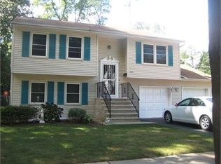 382 Rushmore Ave, Piscataway, NJ 08854