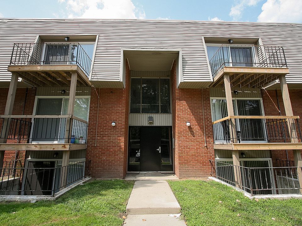 WadeManor-Exterior-2