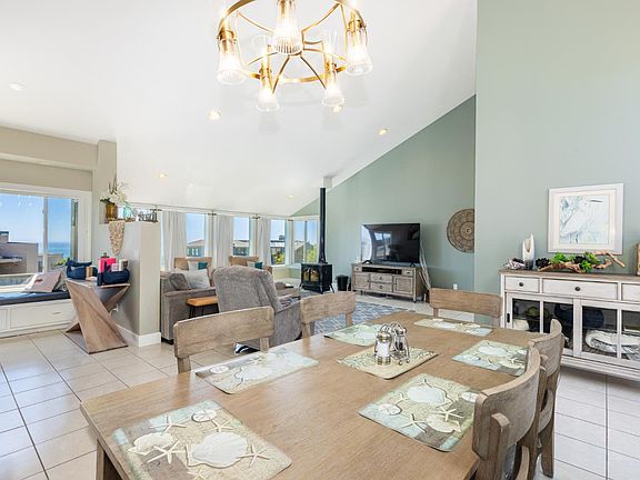 3rd image of 464 Loon Court