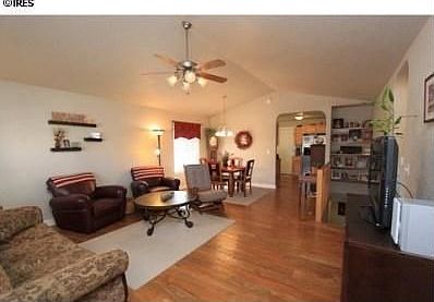 2nd image of 4213 Laurel Dr