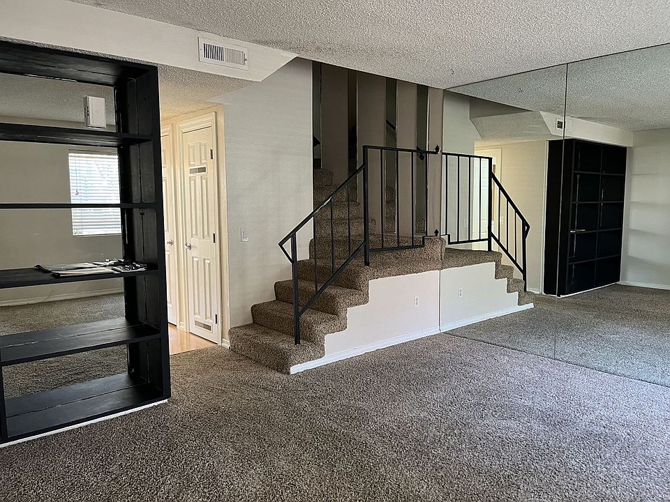 1323 Wheaton Way Riverside, CA, 92507 Apartments for Rent Zillow