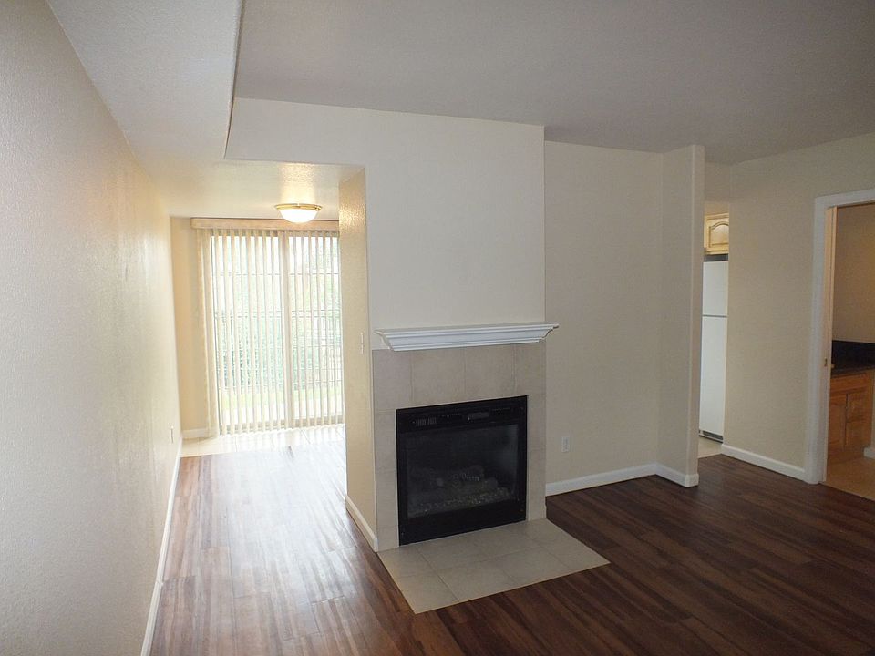 1st image of 3958 Lancelot Ct APT D3