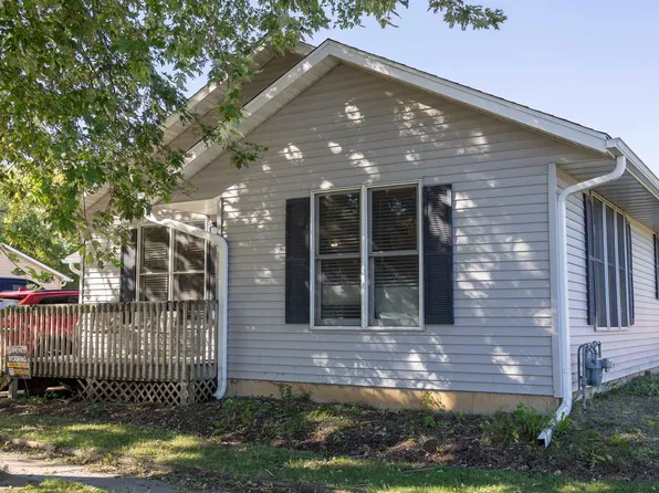 100 Adams St, Ridott, IL 61067