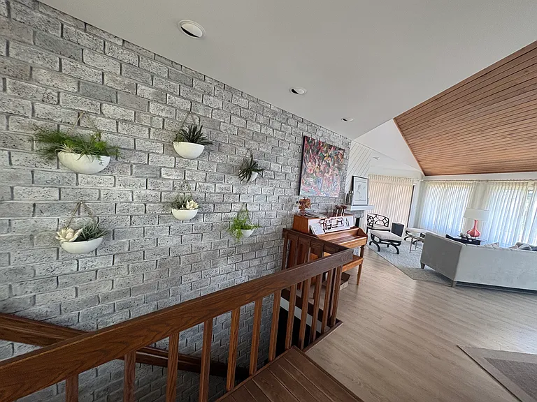 Waterfront Property with spectacular views and deck